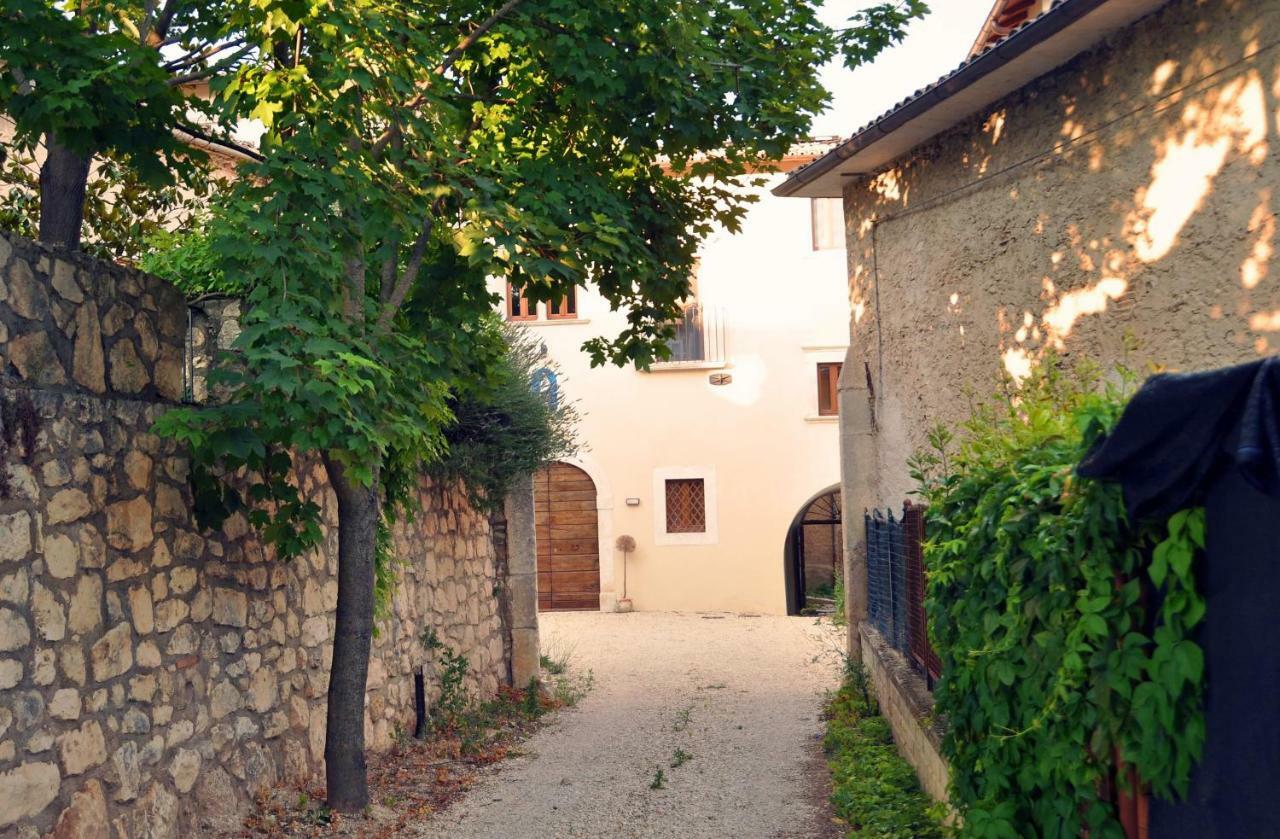 Dimora Dell'Arte Ξενοδοχείο Navelli Εξωτερικό φωτογραφία